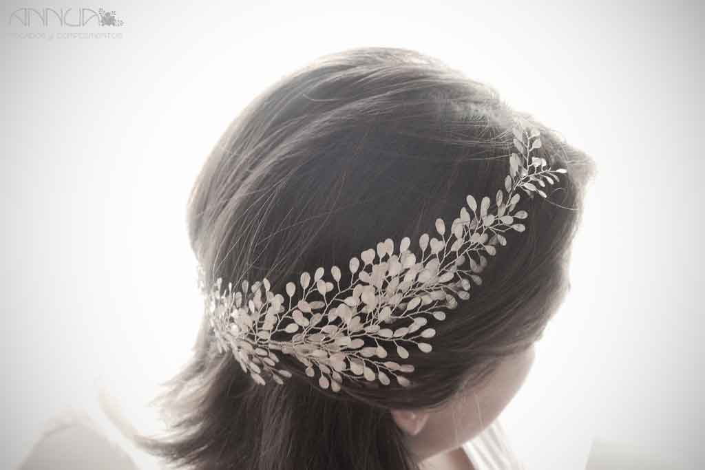 tocado novia lateral frondoso